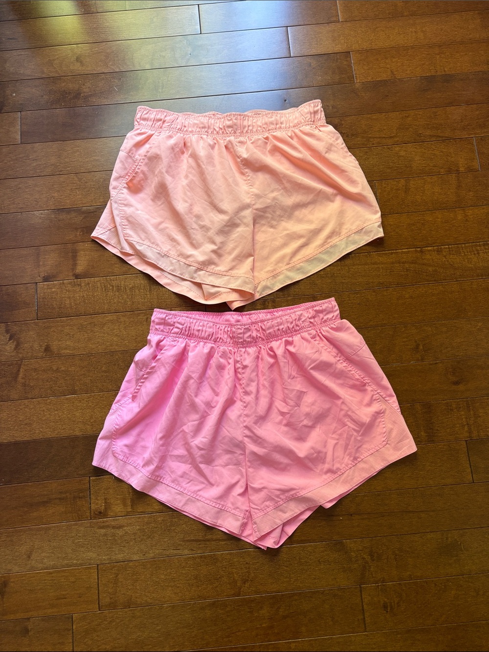 Women’s Elastic-Waist Pink Lined Athletic Shorts Set